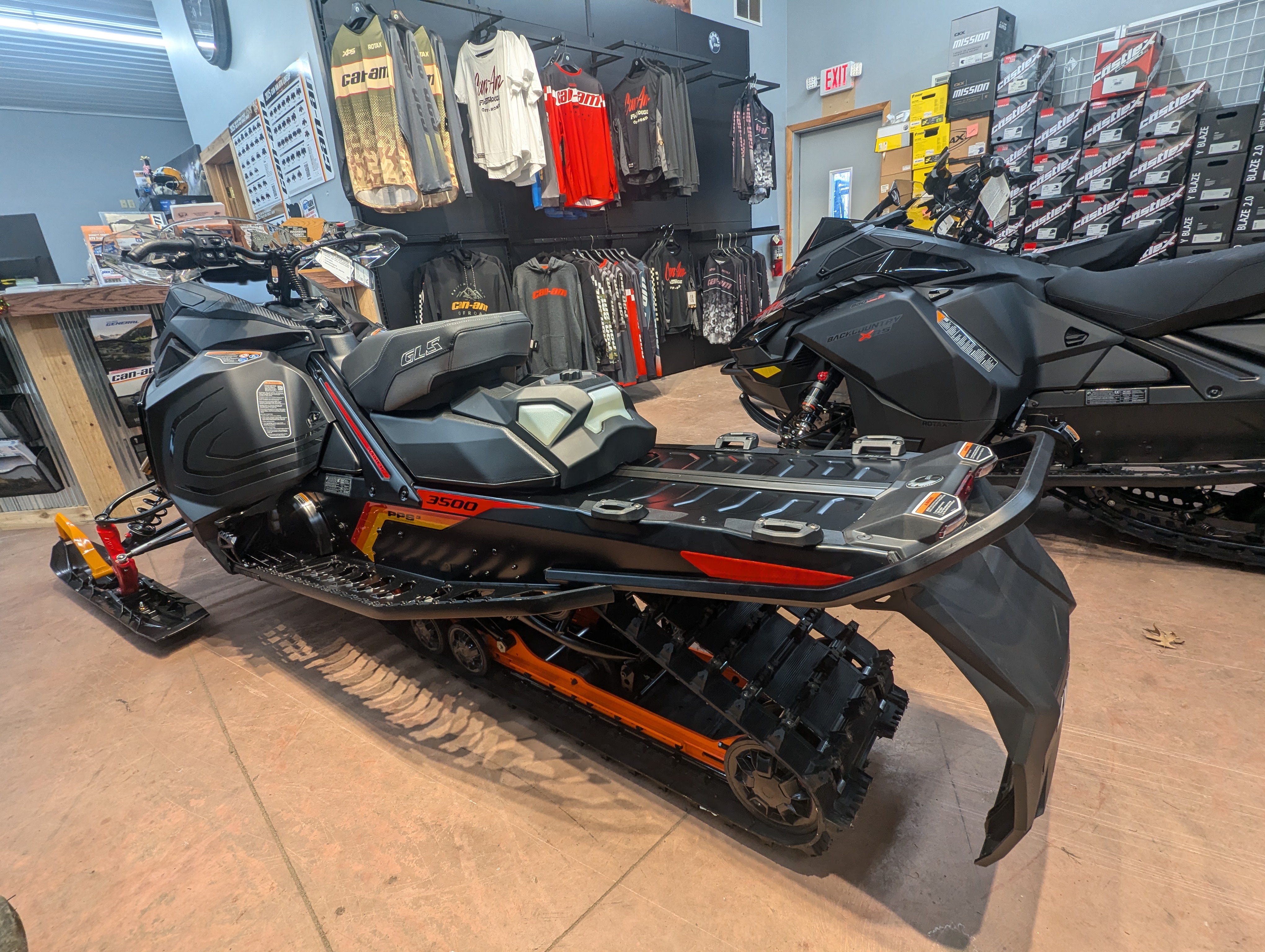 「✨リエ✨」です New 2026 Ski-Doo MXZ X-RS 137 850 E-TEC ES Ice Ripper XT 1.5