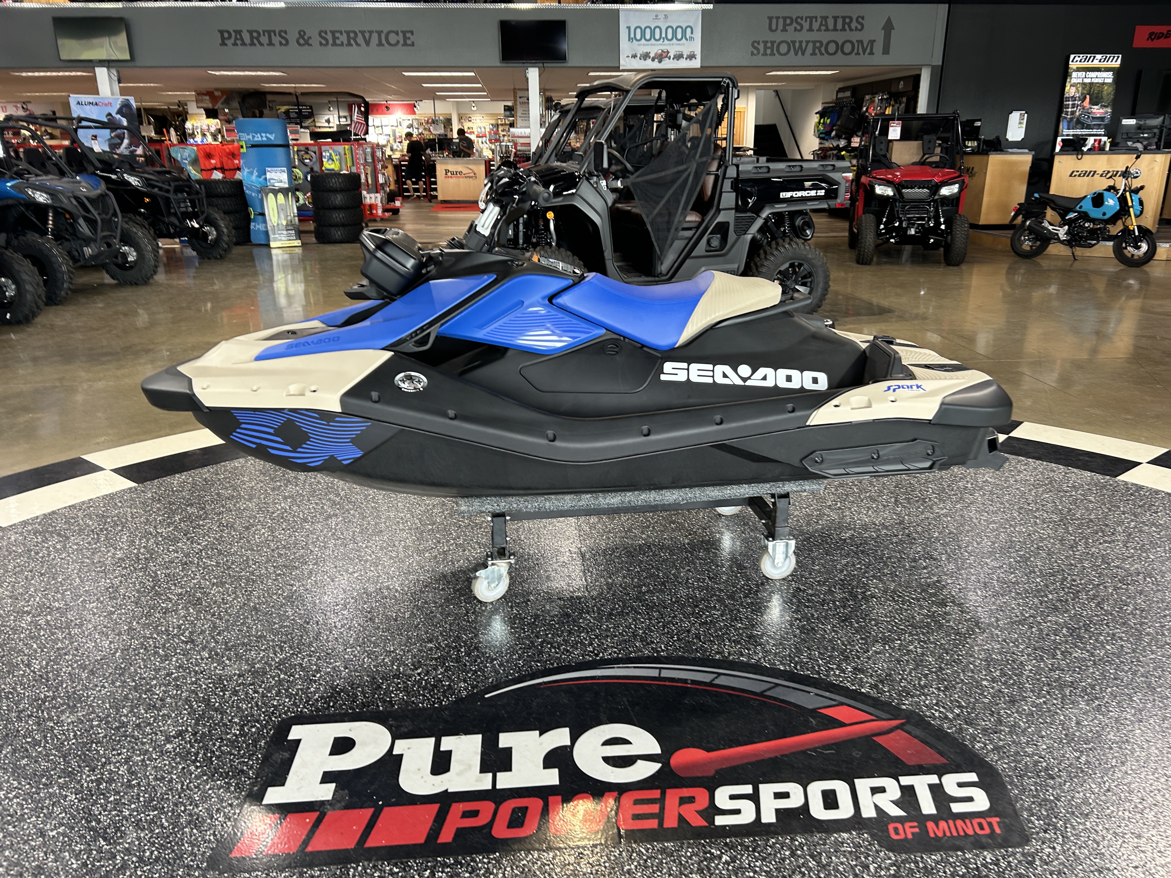 meek New 2026 Ski-Doo MXZ Adrenaline w/ Blizzard Package 137 850