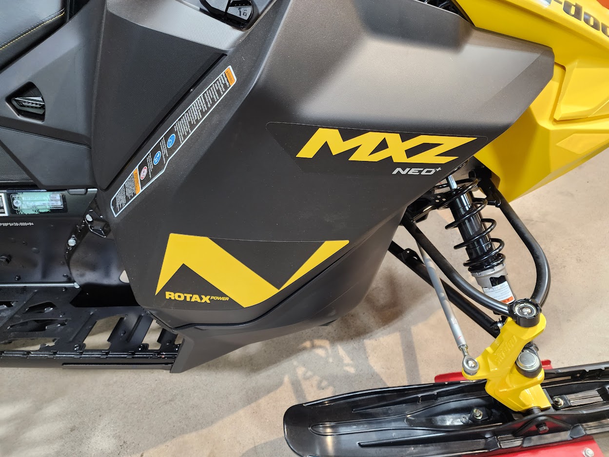 New 2025 SkiDoo MXZ NEO 600 EFI 55 RipSaw 125 ES for sale in