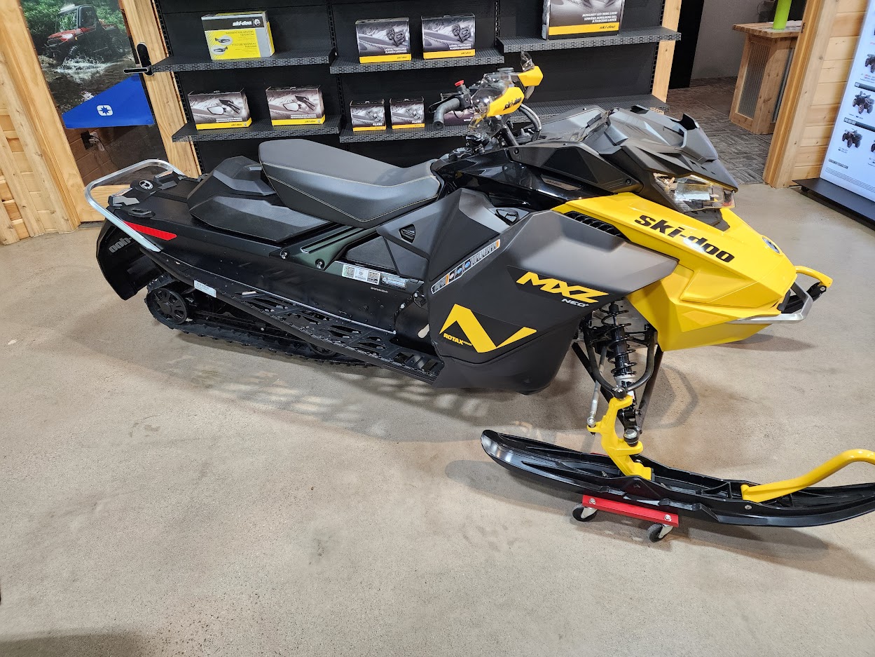 New 2025 SkiDoo MXZ NEO 600 EFI 55 RipSaw 125 ES for sale in