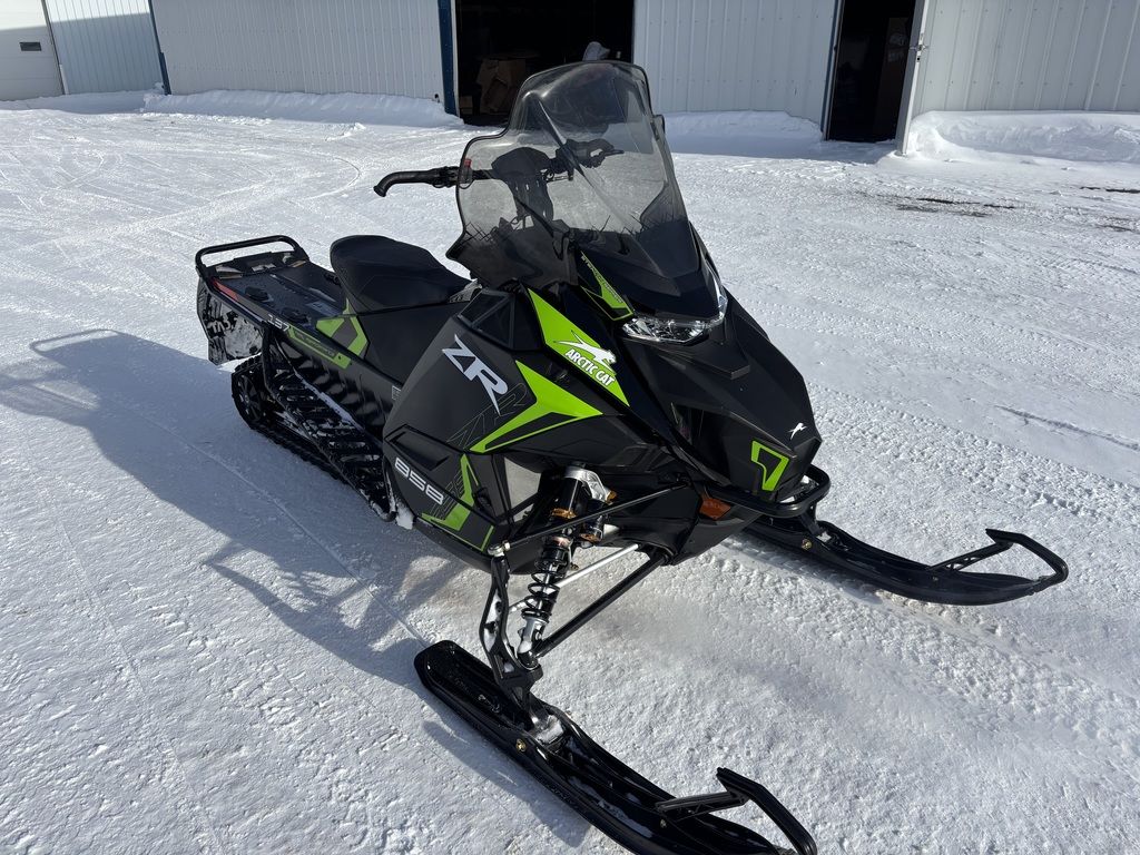 New Arctic Cat® ZR 858 Sno Pro 137125 Push Button Sport Gauge 2026