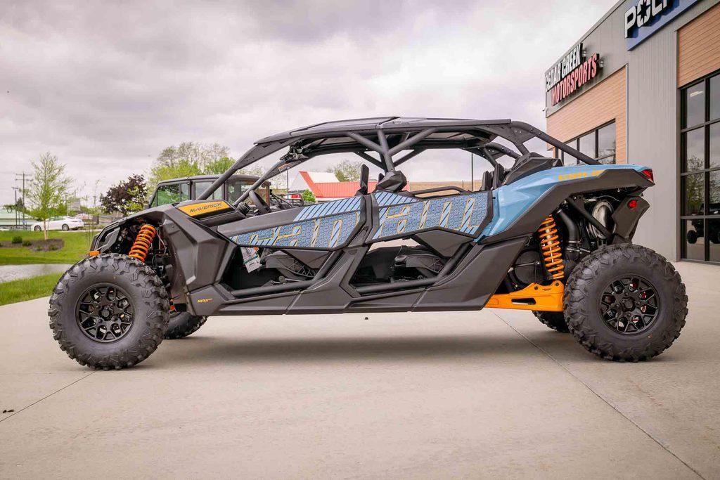 New Can-Am® Maverick X3 MAX DS Turbo Scandi Blue Orange Crush 2026 New Can-Am® Maverick X3 MAX DS Turbo Scandi Blue Orange Crush 2026