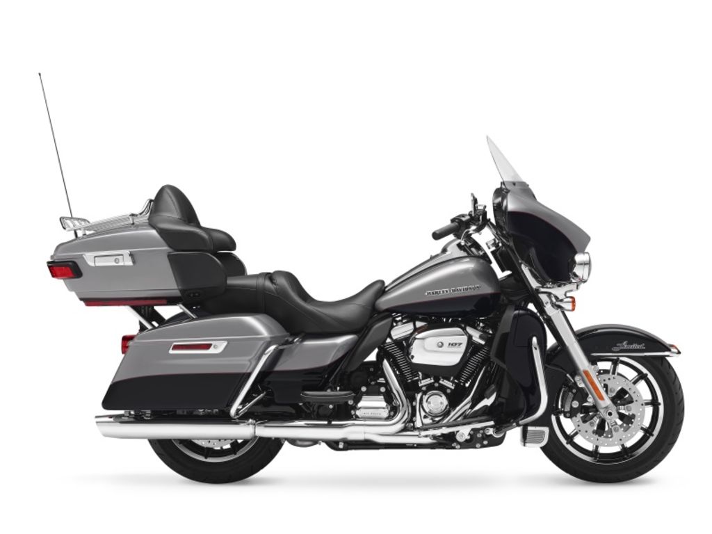 Used Harley-Davidson® FLHTK Ultra Limited 2017 for sale in Bedford