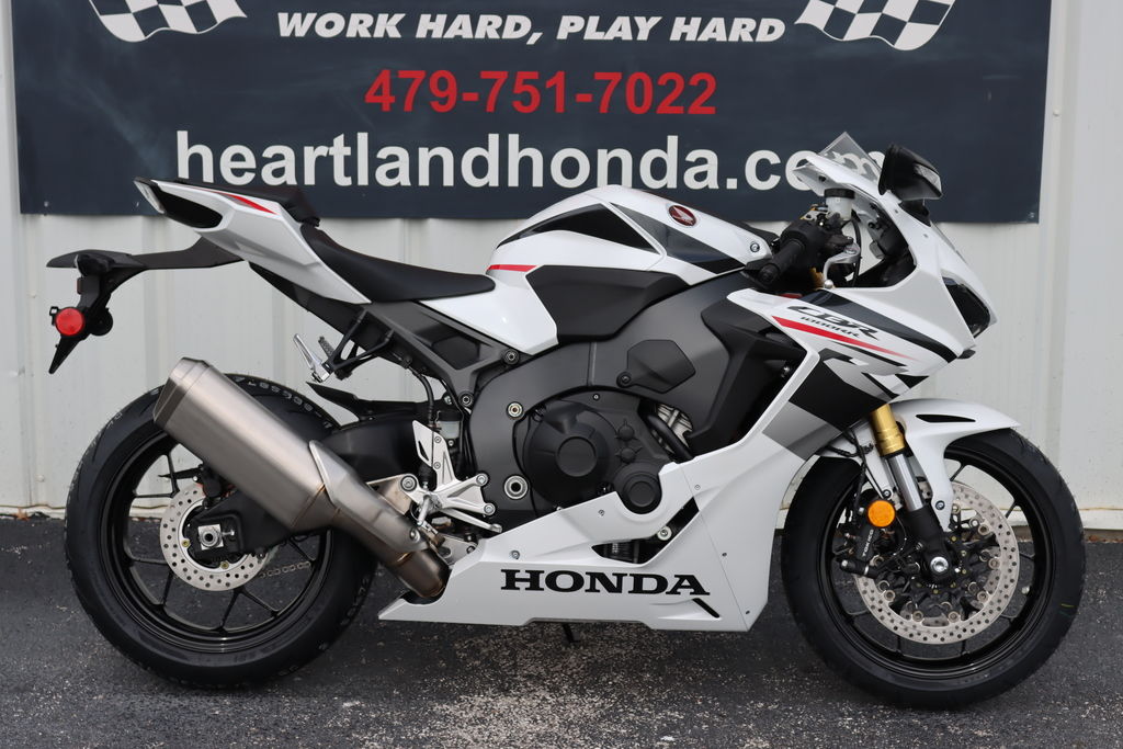 Honda CBR1000RR/ABS サービスマニュアル国内 SC59 全モデル 連番11冊 CBR1000RR/ABS/SP サービスマニュアル/追補版