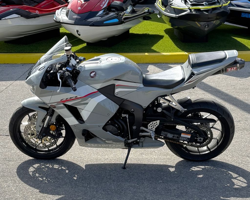 ポポロ 2009年2〜12月 Used Honda® CBR600RR 2025 for sale in Hollywood, Florida - Boatzon.com