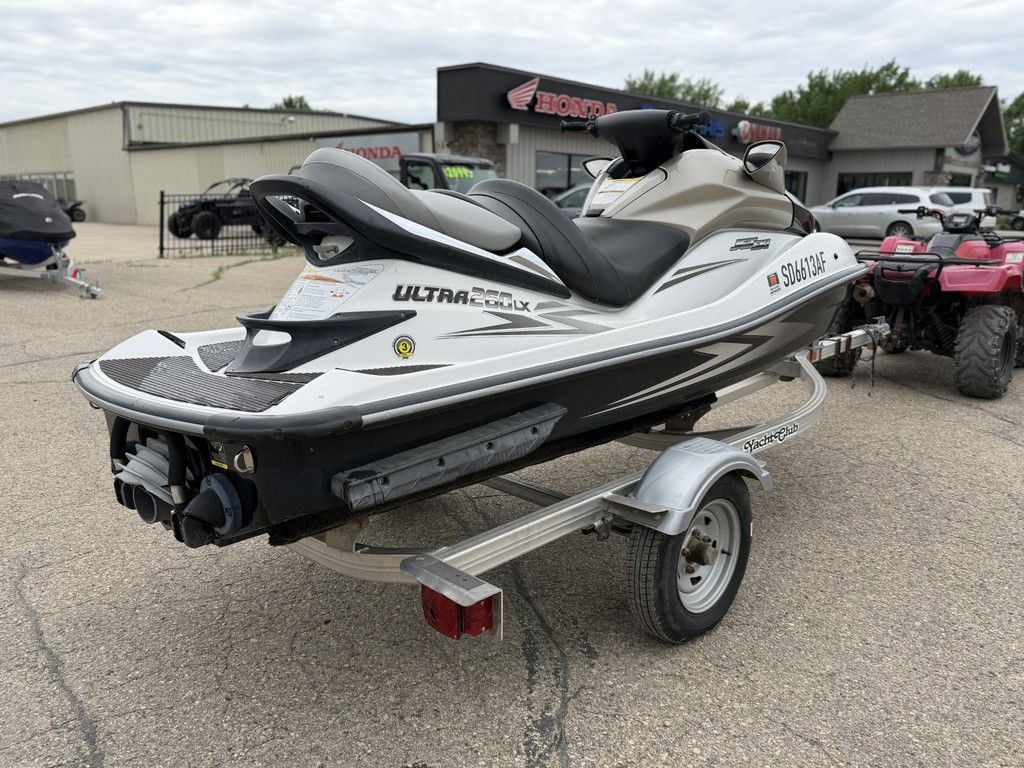 Used Kawasaki Jet Ski Ultra 260 LX 2010 for sale in Watertown Used Kawasaki Jet Ski Ultra 260 LX 2010 for sale in Watertown