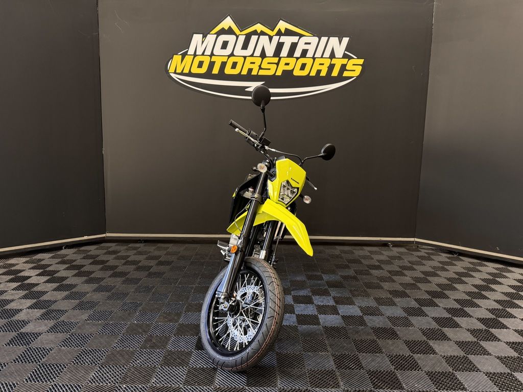 Used Kawasaki Ninja ZX6R Pearl Robotic WhiteMetallic Graphite Gray