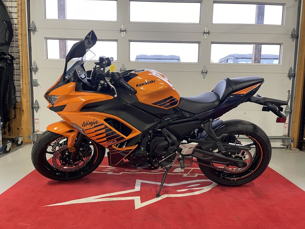 Used Kawasaki NINJA ZX4R ABS 2025 for sale in Waukesha, Wisconsin