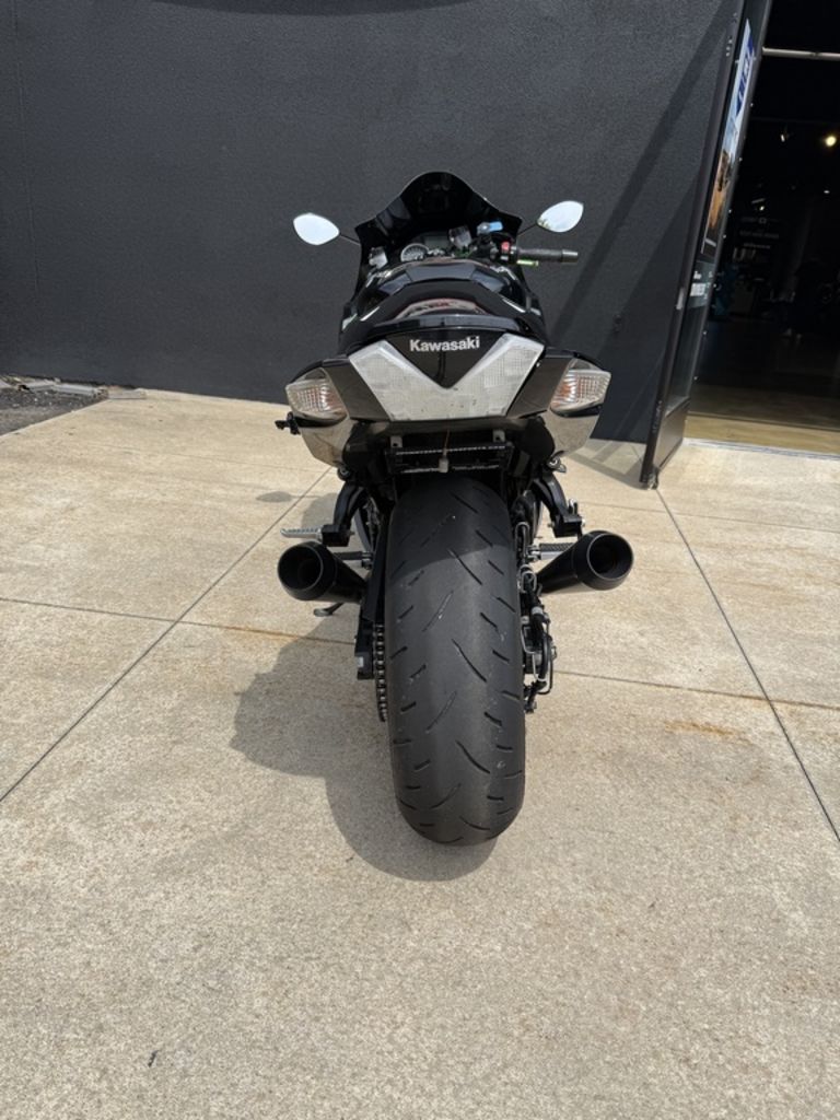 Used Kawasaki Ninja ZX14R ABS 2017 for sale in Niles, Ohio