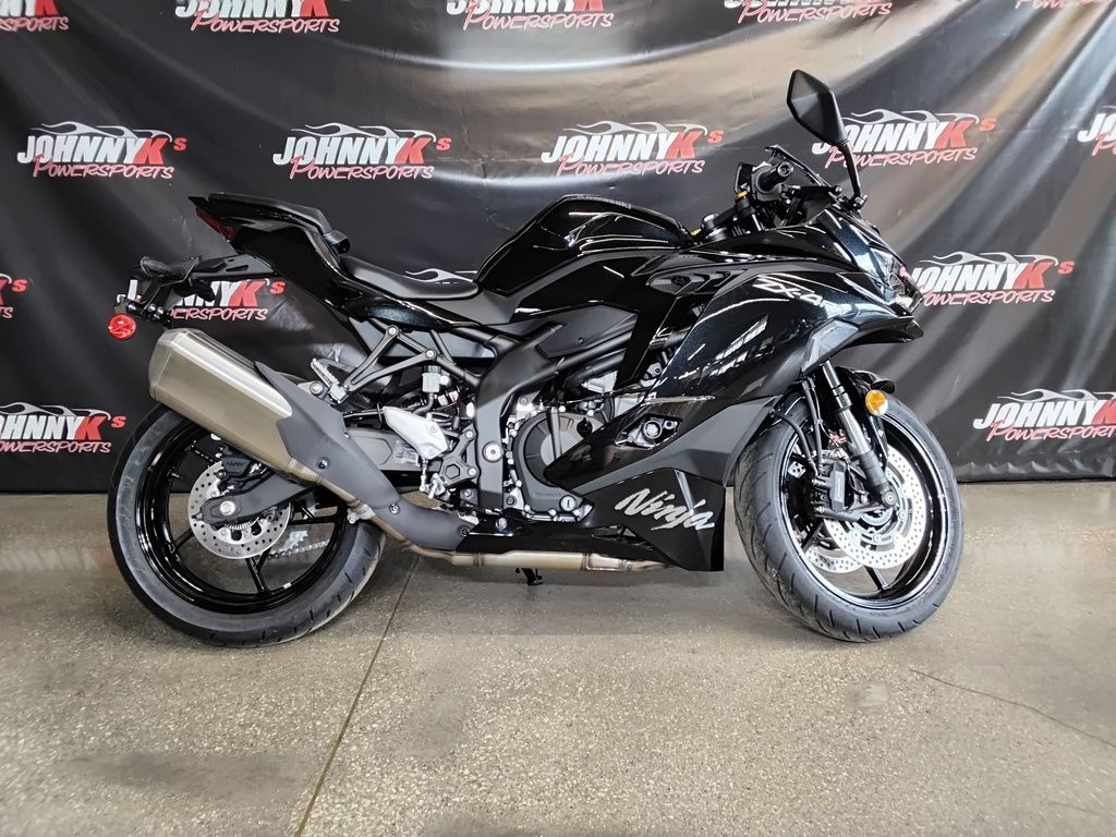 New Kawasaki NINJA ZX4R ABS 2025 for sale in Burbank, Ohio