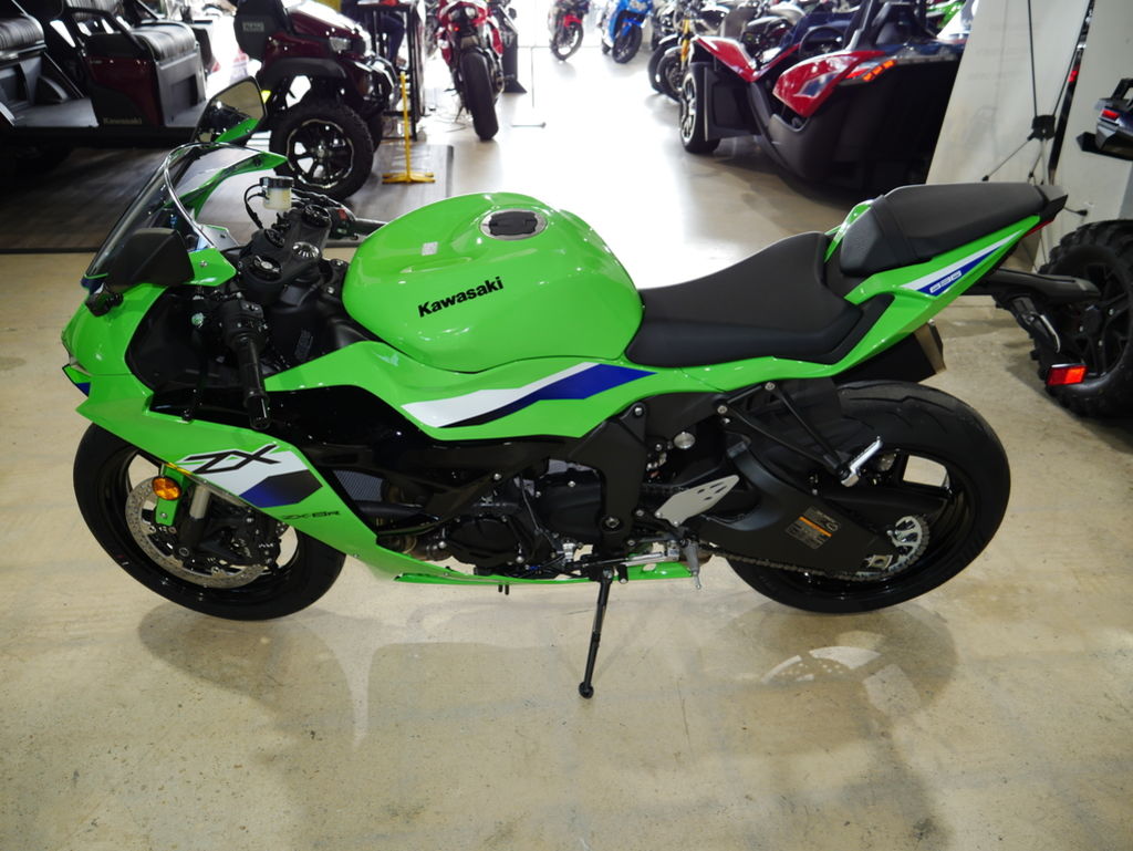 ひかぽん　6月13日期日 Яabima ✝︎ New 2025 Kawasaki Ninja ZX-6R KRT Edition, Shakopee MN