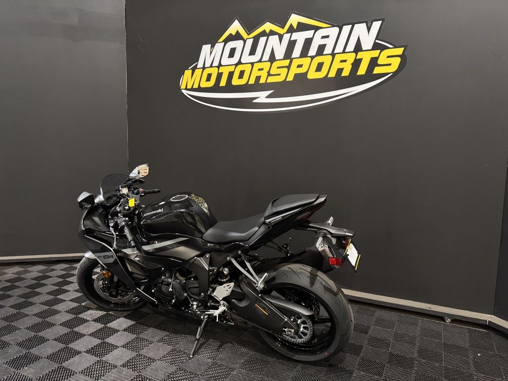 椰㮈 1/12 2023 Kawasaki Ninja ZX-6R Green Diecast Finished Model