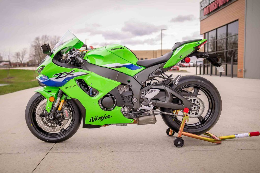 no.226 グリーンジャスパーとダルメシアン New Kawasaki NINJAZX10R ABS 2026 for sale in Jackson, Wisconsin