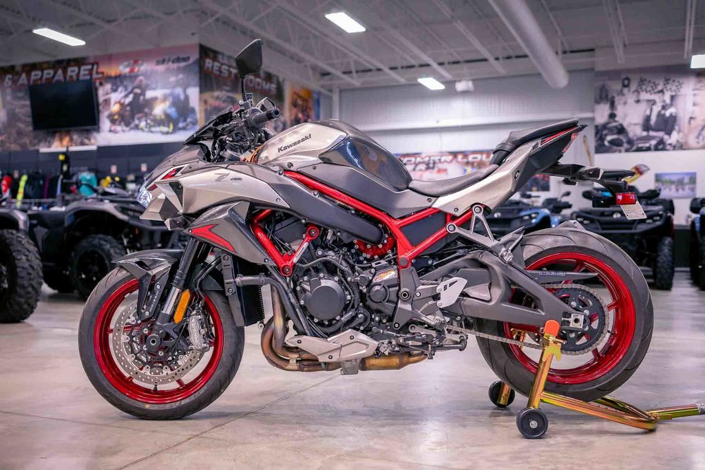 Used Kawasaki Z H2 2023 for sale in Jackson, Wisconsin - Boatzon.com