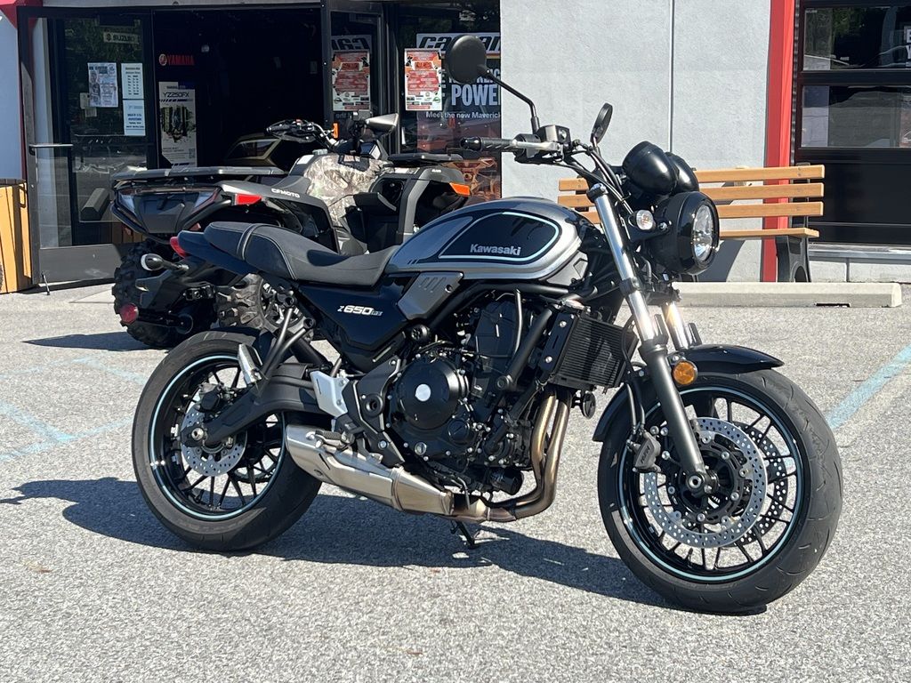 kawasaki-z650rs-2023-