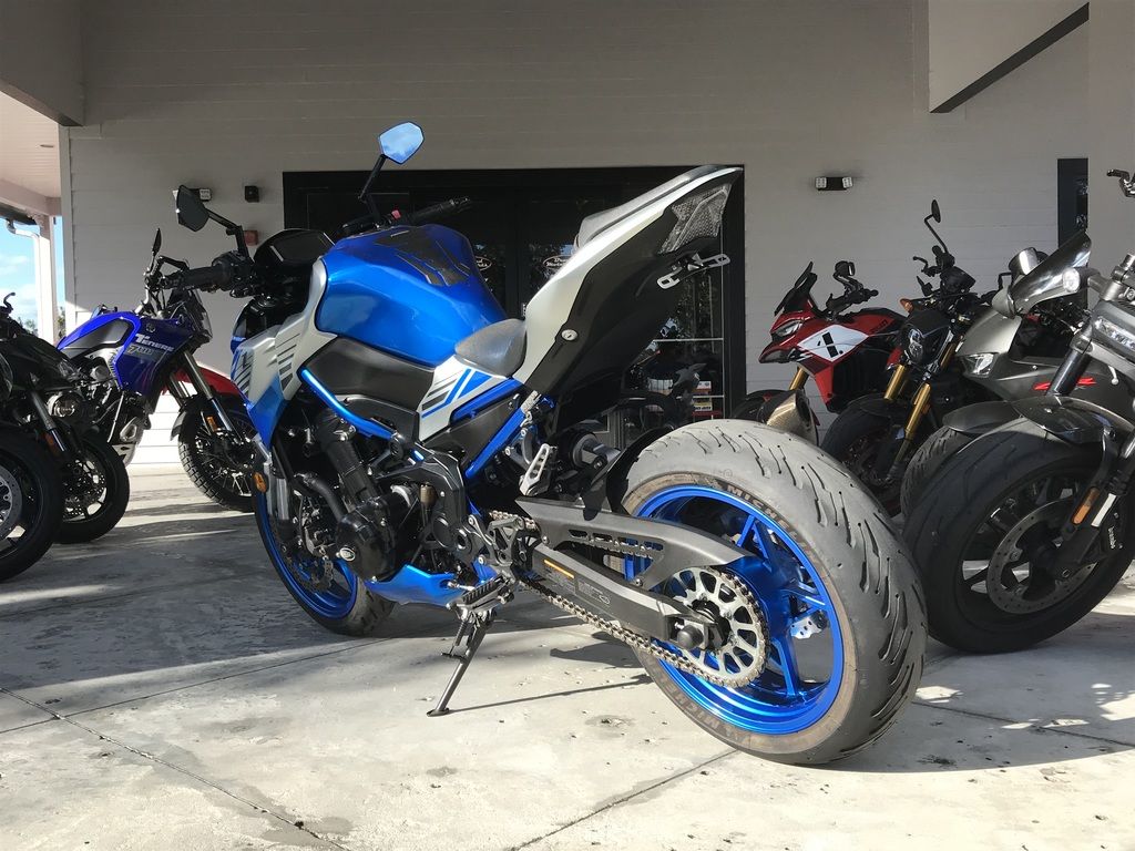 Used Kawasaki Z900 ABS Candy Plasma BlueMetallic Silver 2020 for