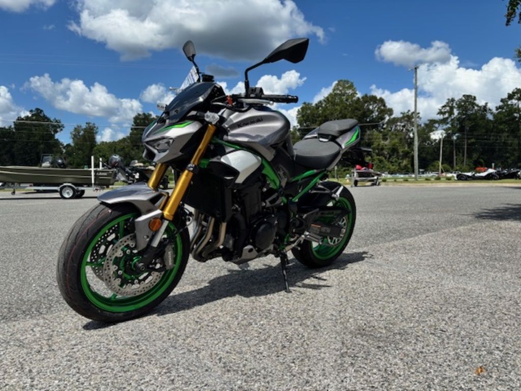 New Kawasaki Z900 SE ABS 2025 for sale in Alachua, Florida