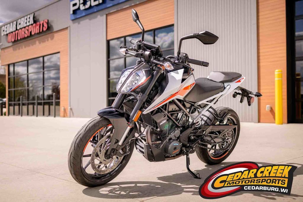 Used KTM 390 Duke 2022 for sale in Jackson, Wisconsin - Boatzon.com