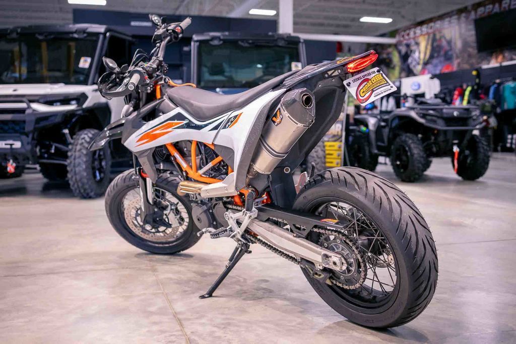 バイク KTM 690SMC 2024 KTM 690 SMC R, Marietta OH | New Motorcycles for Sale: Specs