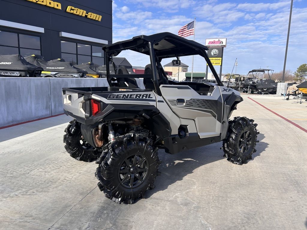 Used Polaris® General XP 1000 Ultimate 2024 for sale in Broken