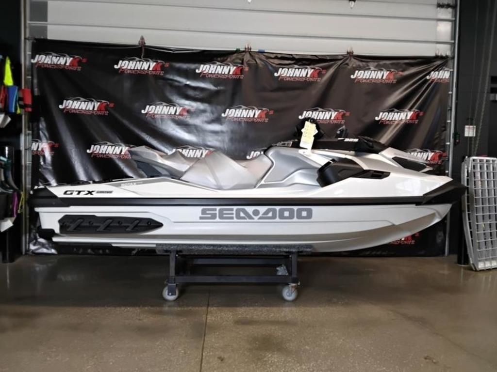 New Sea-Doo GTX Limited 325 White Pearl Premium 2026 for sale in