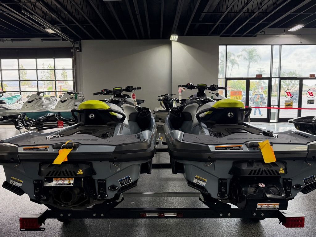 New Sea-Doo RXT X 325 METALGREEN TRAILER PACKAGE 2025 for sale in