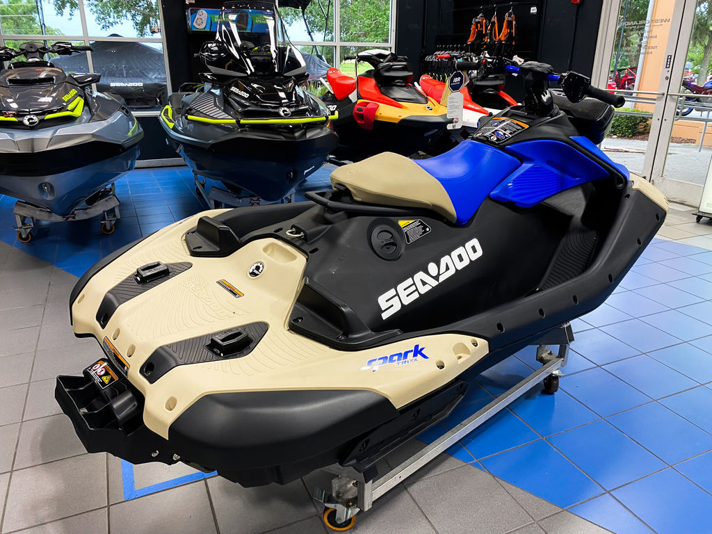 New Sea-Doo Spark Trixx for 1 Rotax 900 ACE 90 iBR and Audio 2025