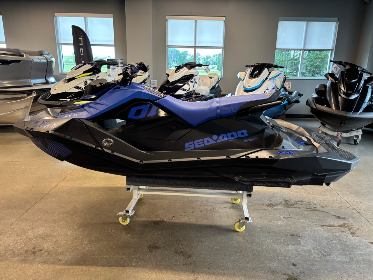ブルーツリー　3デック Used SeaDoo SPARK TRIXX 3UP AUDIO 2023 for sale in Mankato