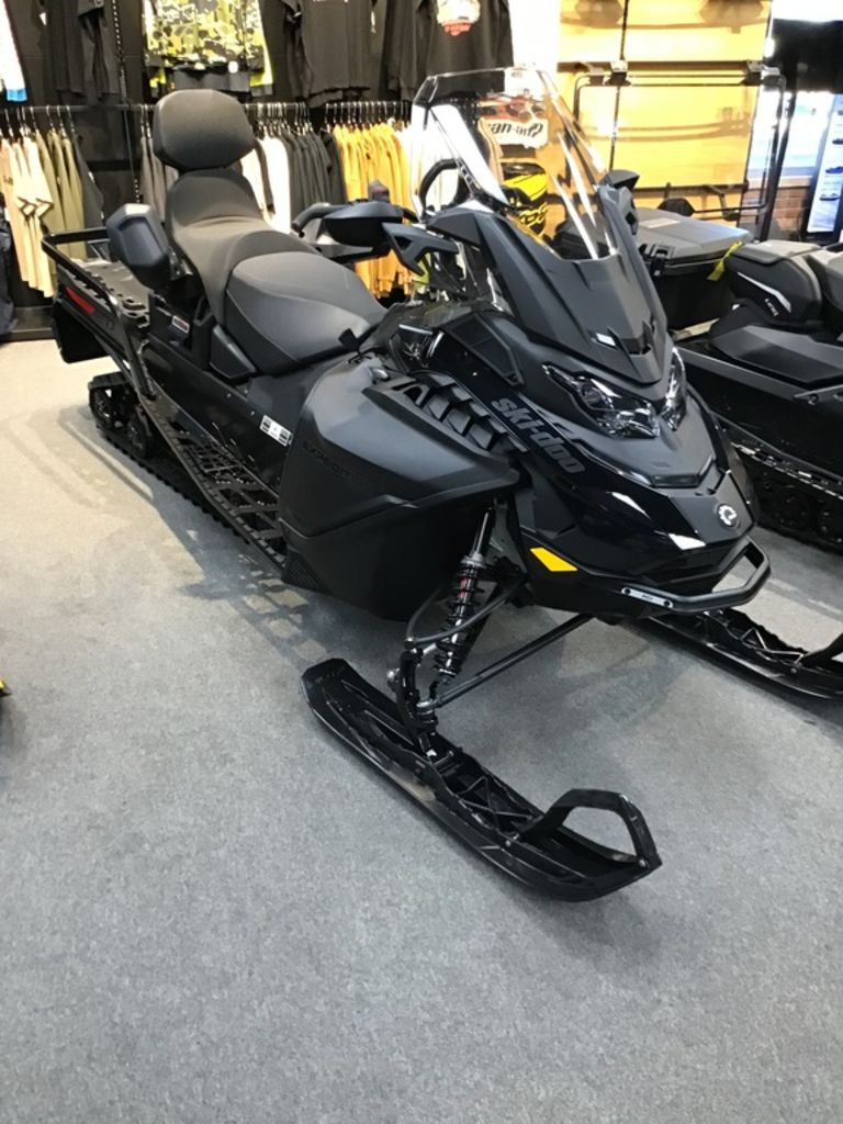 New Ski-Doo MXZ Adrenaline with Blizzard Package 850 ETEC 137 Ice