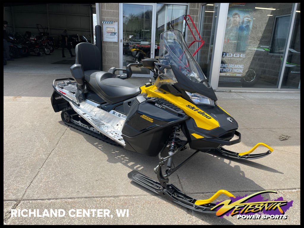 New Ski-Doo Grand Touring Sport 900 ACE 137 Silent T II 125