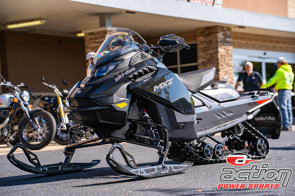 New Ski-Doo MXZ Adrenaline with Blizzard Package 850 ETEC 137 Ice