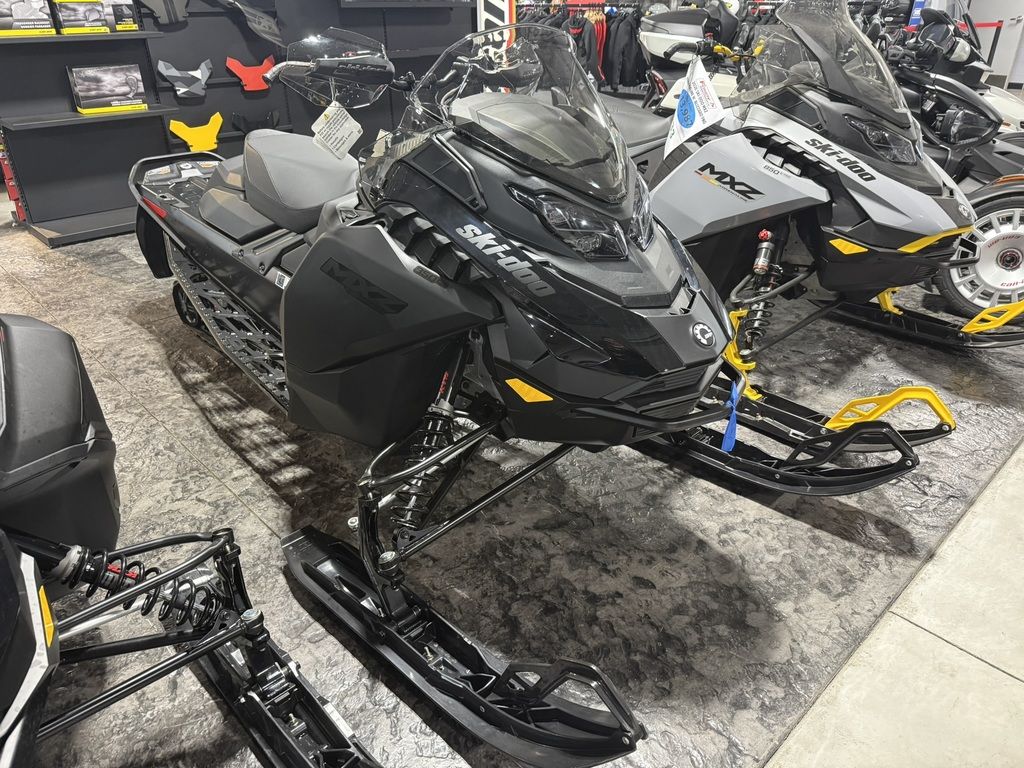 New Ski-Doo MXZ Adrenaline 850 ETEC 129 ES RipSaw 125 SLev45Blk