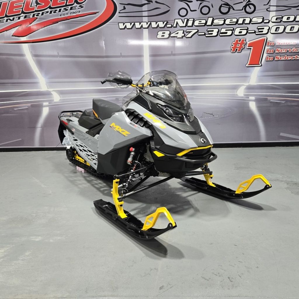 【値下げ】BLIZZARD R SUS IQ6.8FS +POWER12 New 2026 Ski-Doo MXZ Adrenaline w/ Blizzard Package 129 600R E-TEC