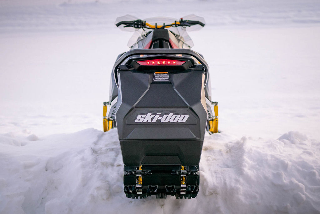 New Ski-Doo MXZ Adrenaline with Blizzard Package 600R ETEC 137 Ice