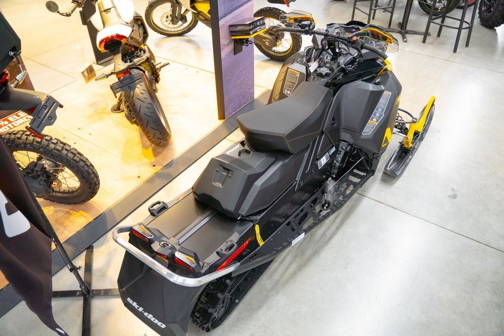 New Ski-Doo MXZ NEO 600 EFI 55 120 Ripsaw 125 2025 for sale in