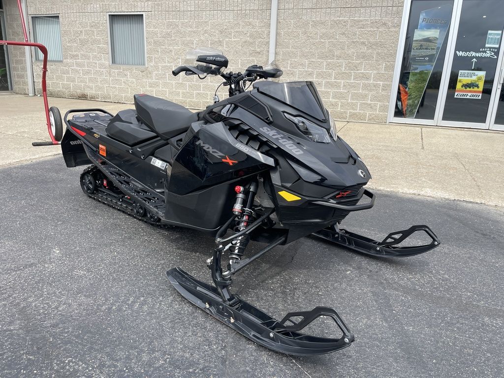 Used Ski-Doo MXZ X Rotax 850 ETEC 129 Ice R XT 125 1025 in Black