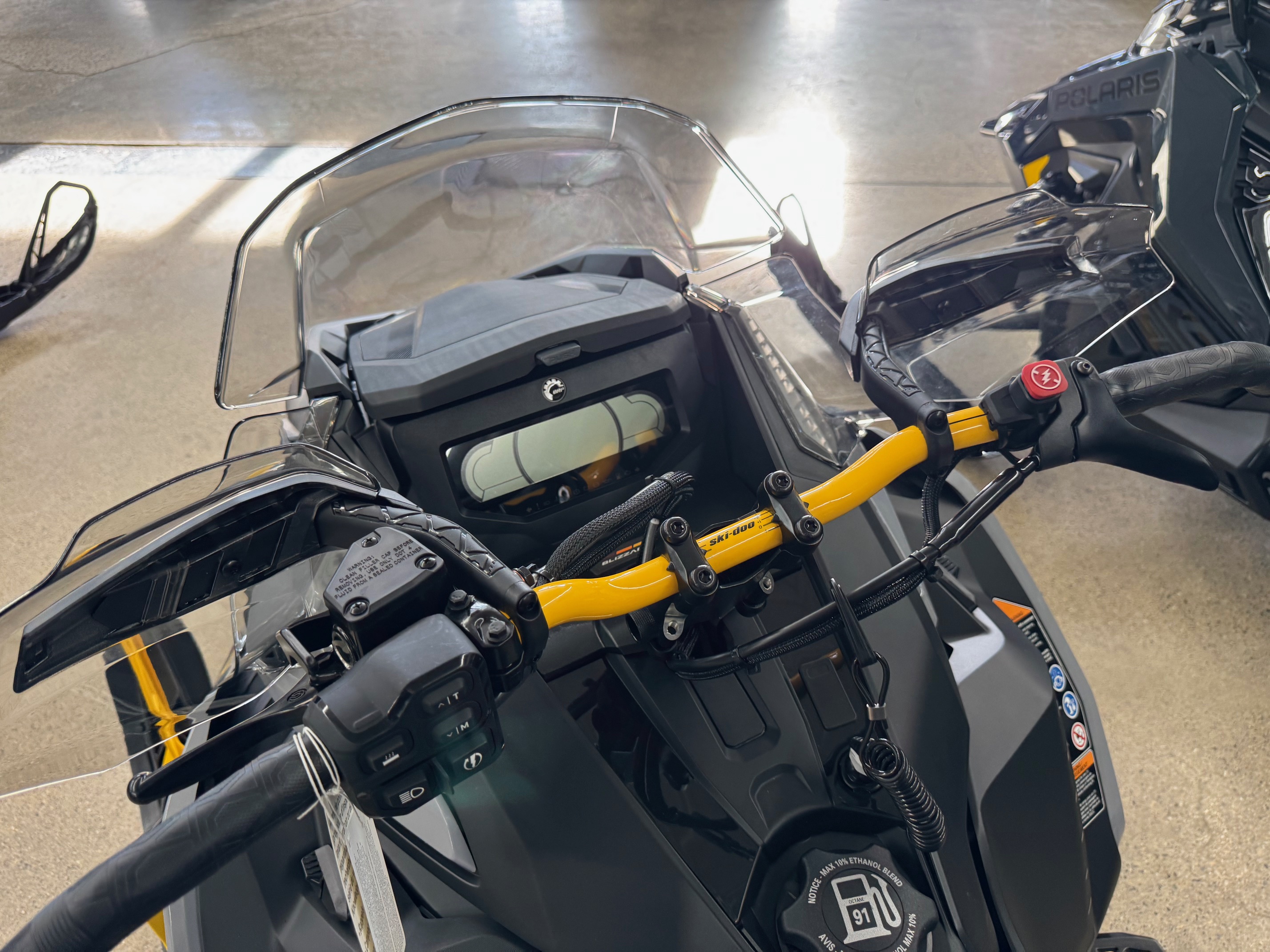 New SkiDoo MXZ ADR BLIZZARD PKG 600R 2026 for sale in Detroit New SkiDoo MXZ ADR BLIZZARD PKG 600R 2026 for sale in Detroit
