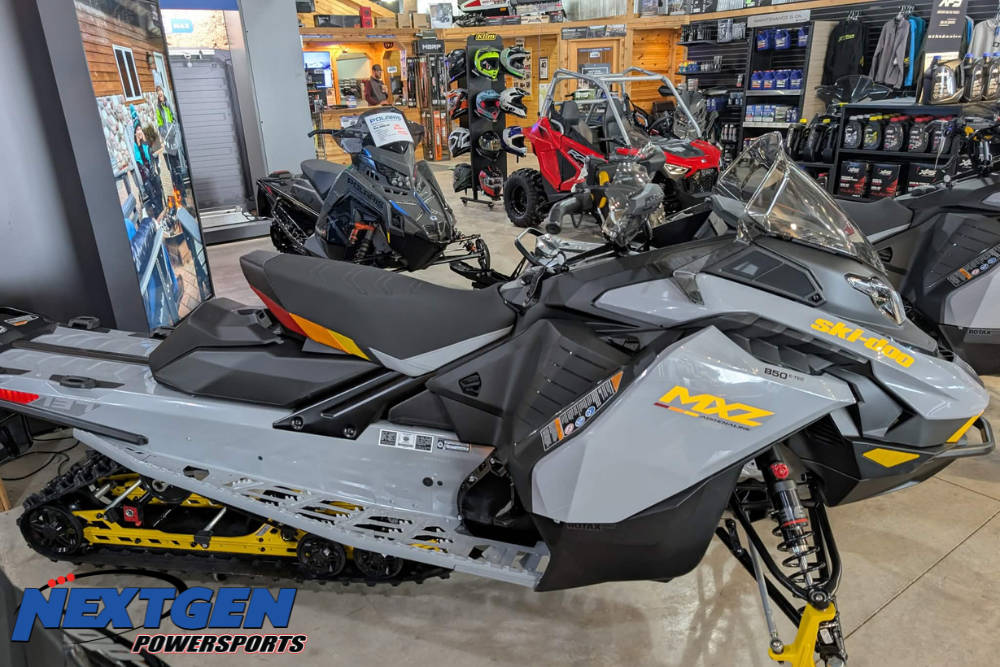 New SkiDoo MXZ ADR w BLIZZARD Pkg 137 850 ETEC Ice Ripper XT 125