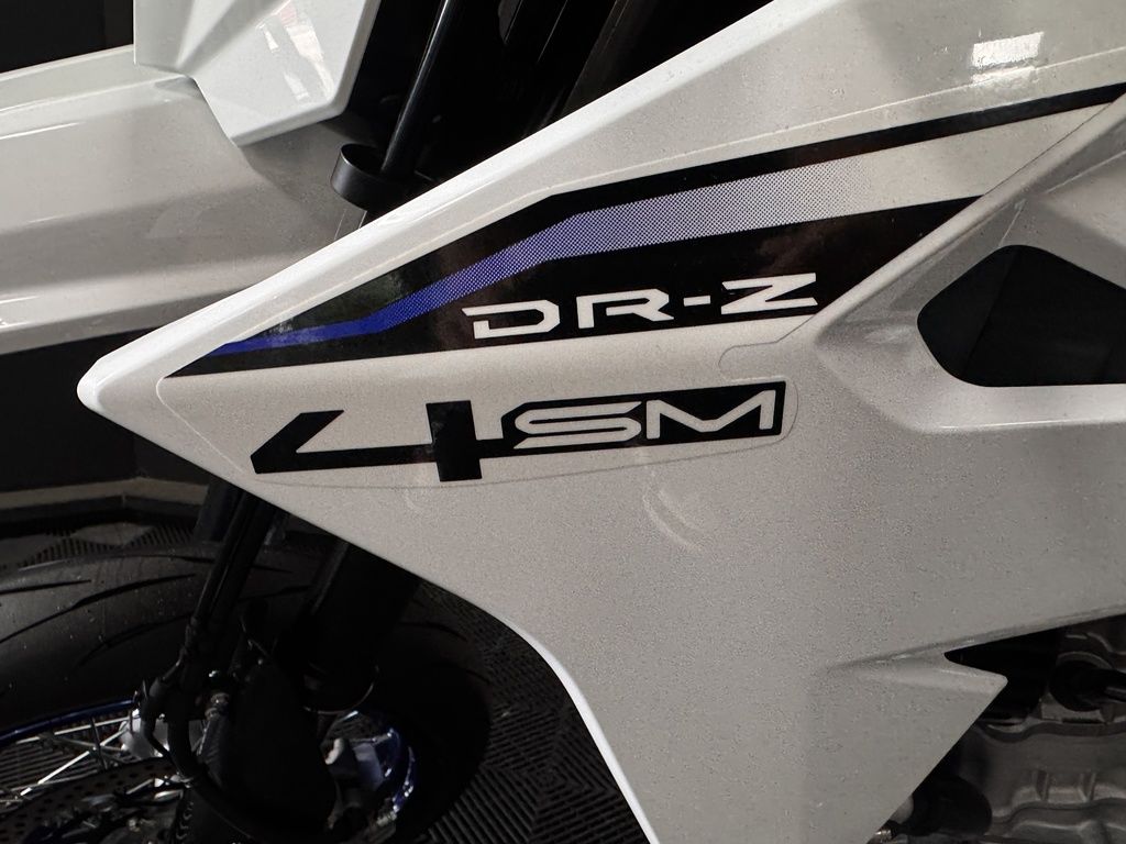 New SUZUKI DRZ400SM 2025 for sale in Chattanooga, Tennessee