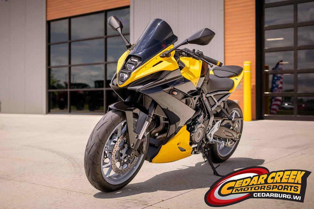 Used Suzuki GSX8R 2024 for sale in Jackson, Wisconsin - Boatzon.com