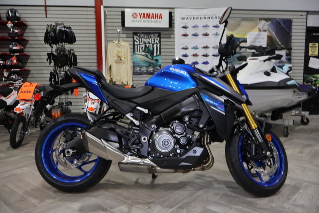 suzuki-gsxs1000-2026-hollywood suzuki-gsxs1000-2026-hollywood
