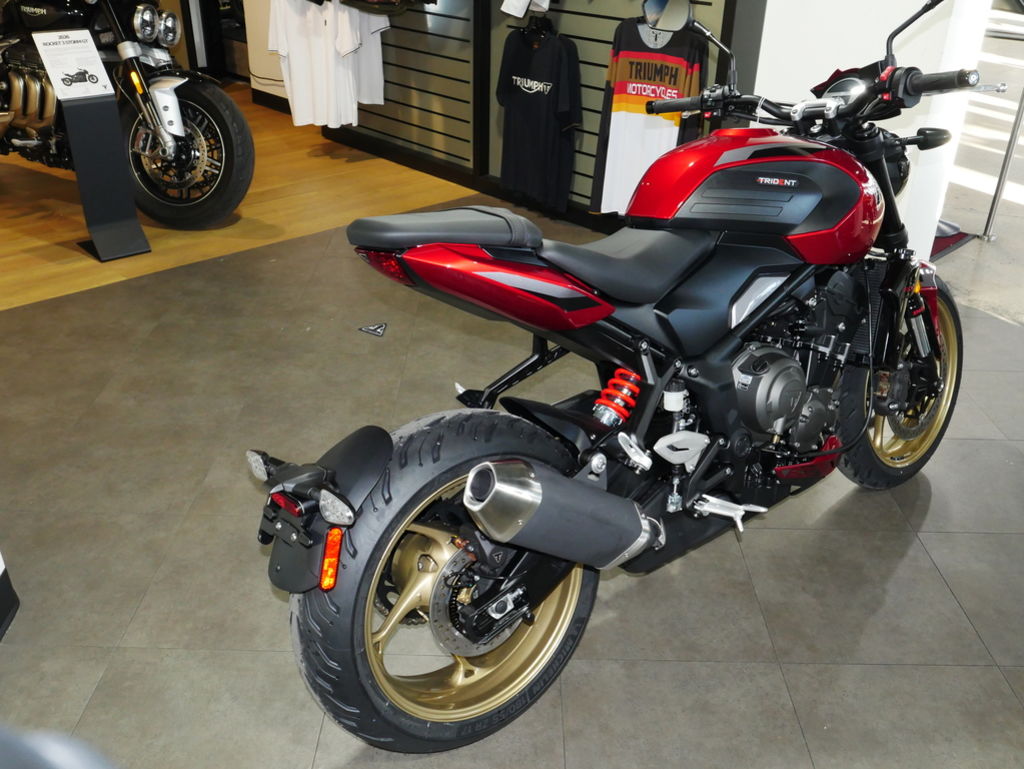 New Triumph Trident 800 Carnival red 2026 for sale in Miami