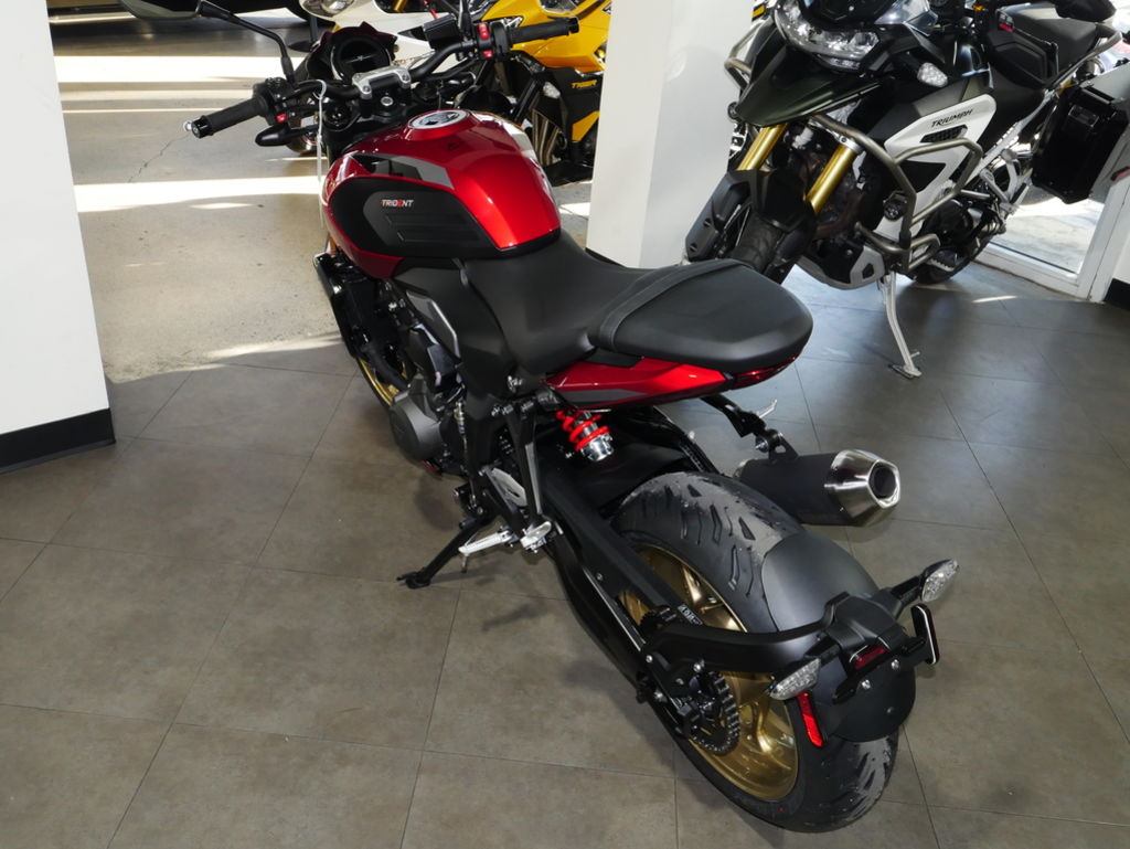 New Triumph Trident 800 Carnival red 2026 for sale in Miami