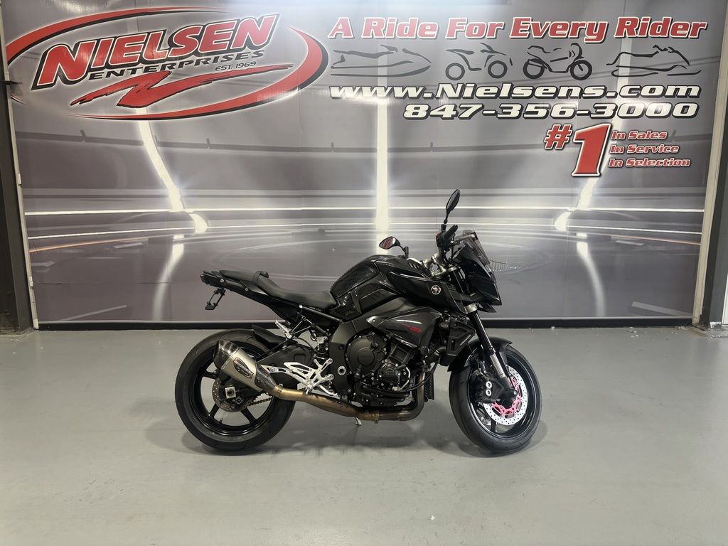 Used Yamaha FZ10 2017 for sale in Lake Villa, Illinois