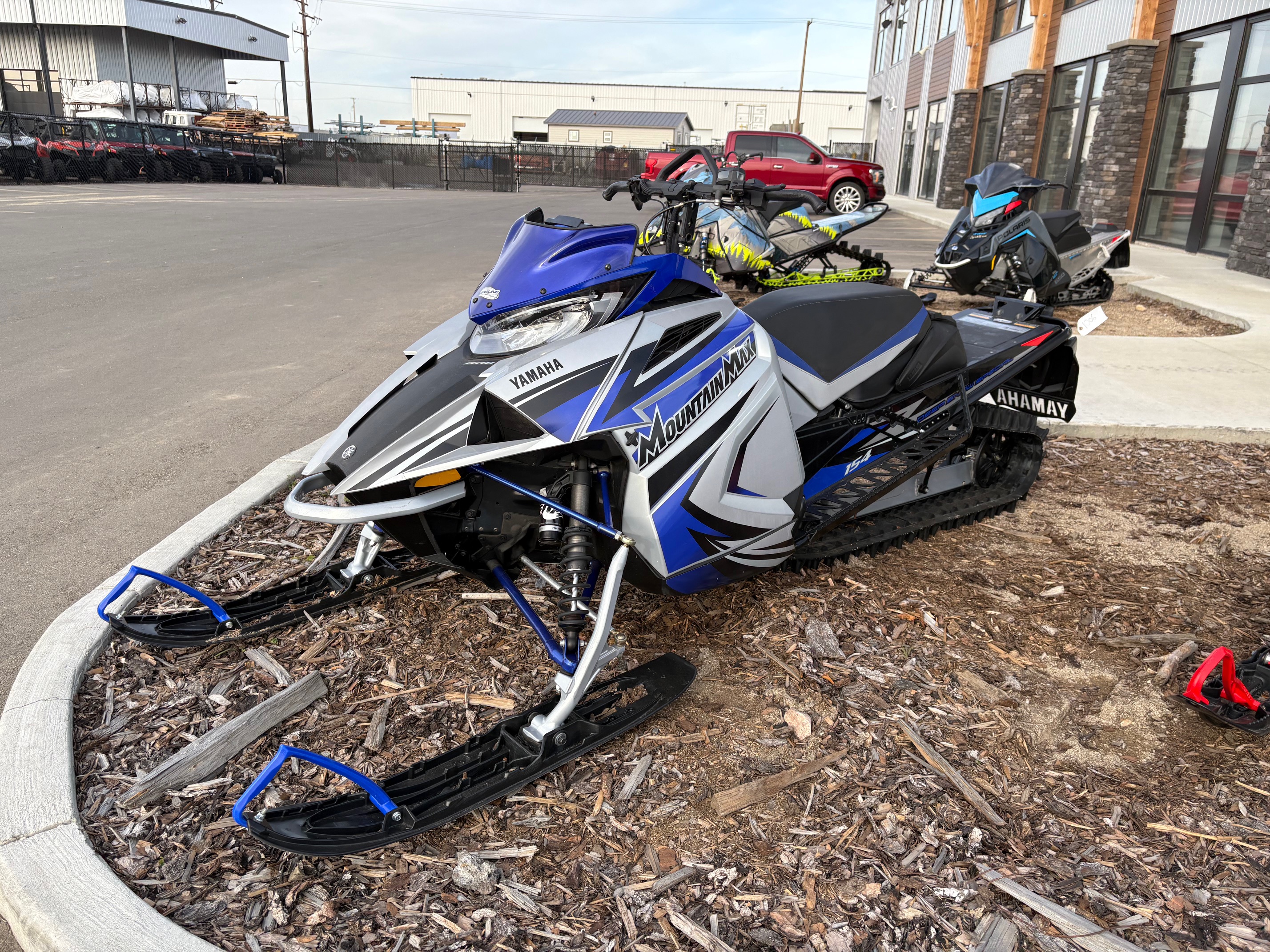 Used Yamaha Mountain Max 800 LE 154 ES 2022 for sale in Saskatoon