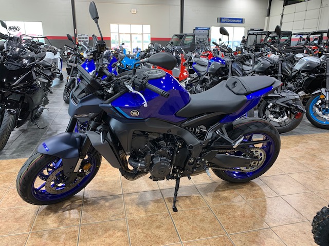 yamaha-mt09-team-blue-2026-
