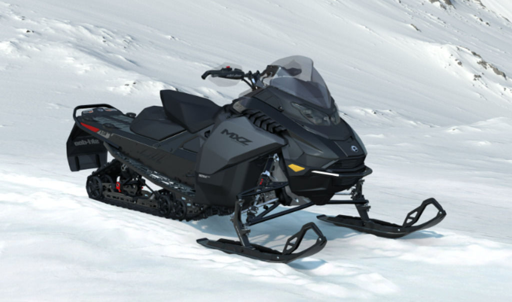 New Ski-Doo MXZ XRS 850 ETEC 137 Ice Rip XT 125 SShox105 inBlack