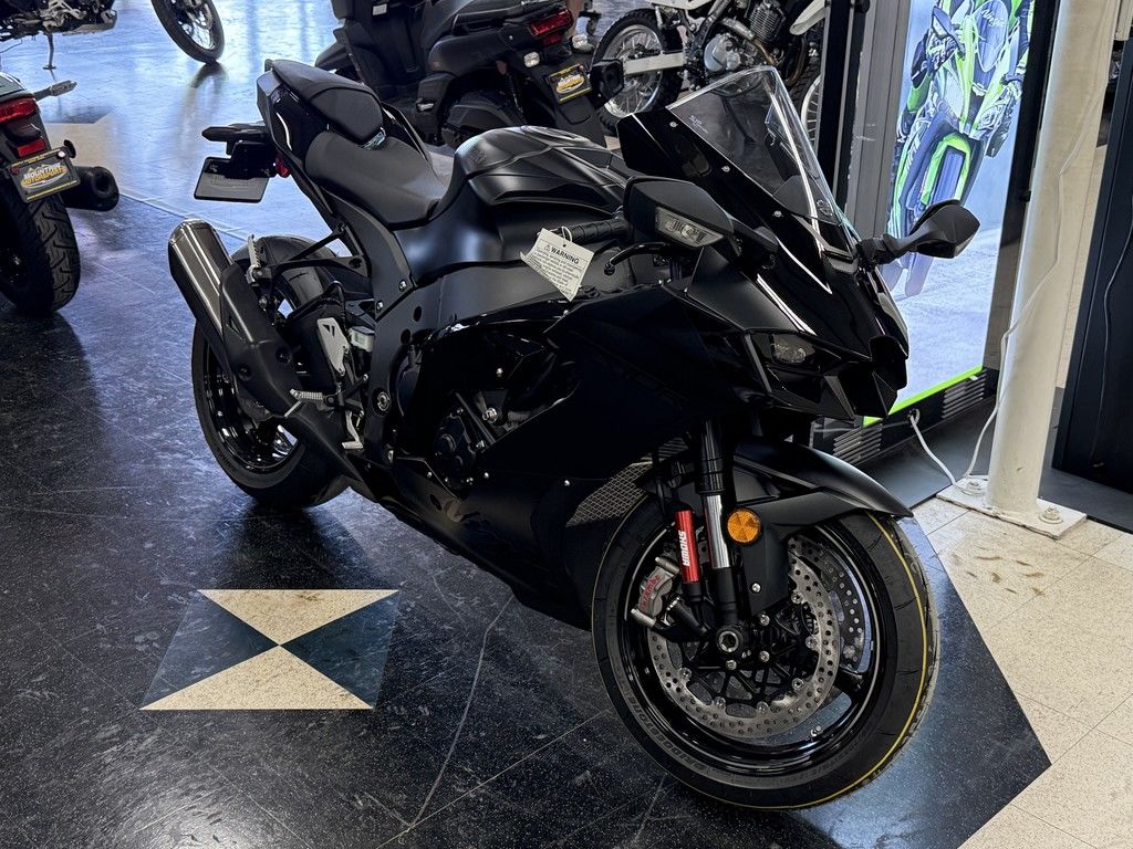 ニンナ　モハベ National Powersports Distributors