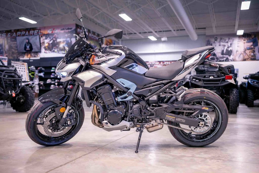 New Kawasaki Z900 ABS Galaxy SilverMetallic Spark Black 2025 for