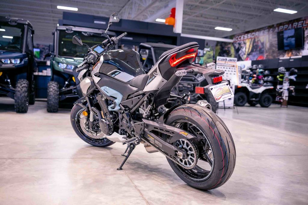 New Kawasaki Z900 ABS Galaxy SilverMetallic Spark Black 2025 for
